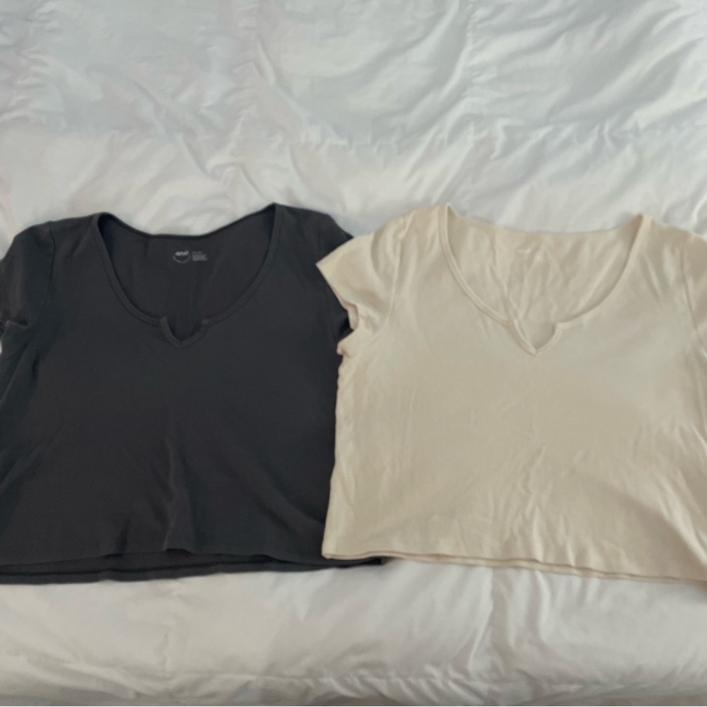 American Eagle crop tops